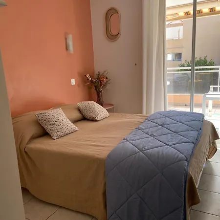 Cascade Apartment *